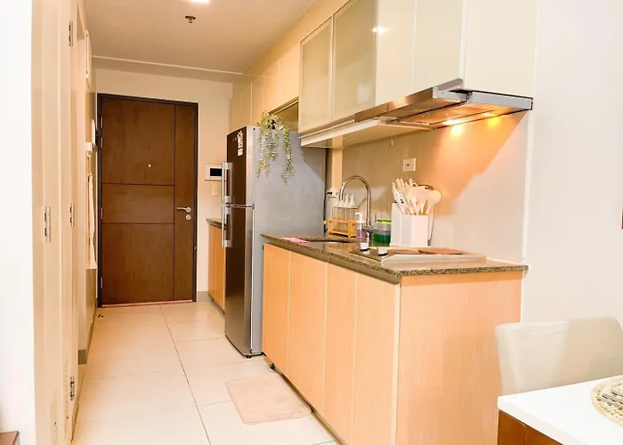 Holiday home Luxury Bgc Across Uptown Mall #ournw19a Manila