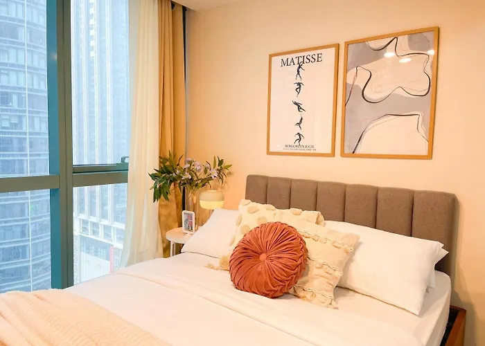Luxury Bgc Across Uptown Mall #ournw19a Manila