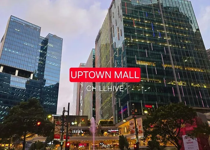 Luxury Bgc Across Uptown Mall #ournw19a