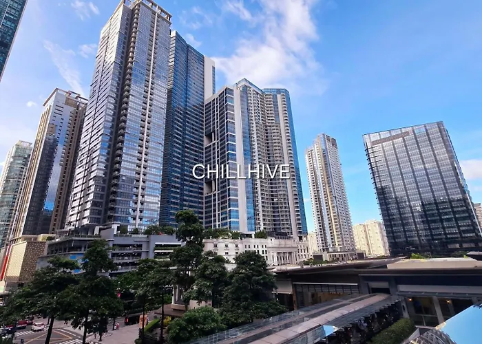 Holiday home Luxury Bgc Across Uptown Mall #ournw19a